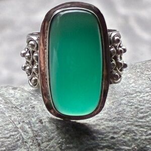 Elegant Green Stone Silver Ring
